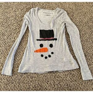 Aeropostale Vintage gray thin women's snowman top size medium‎